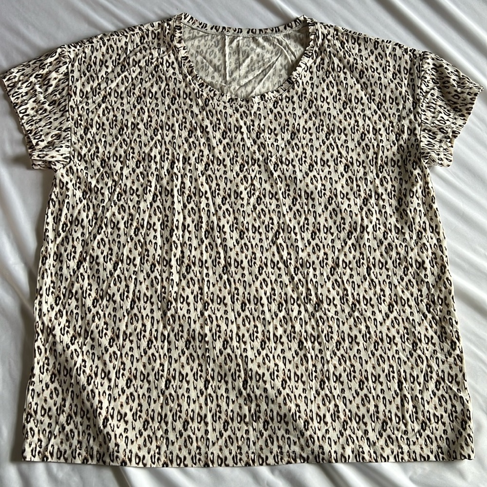 Tommy John Micro Cheetah Print Second Skin Short Sleeve Pajama Top